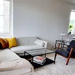 Private Room In Shared Modern Apartment - Oslo Hideaway